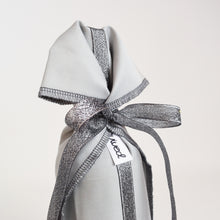 Afbeelding in Gallery-weergave laden, Reusable giftwrap bottle grey
