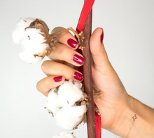 Afbeelding in Gallery-weergave laden, Natuurlijke Vegan Nagellak The Red One