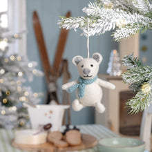 Load image into Gallery viewer, Hanger IJsbeer IJsblauw