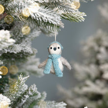 Load image into Gallery viewer, Hanger Pinguin IJsblauw